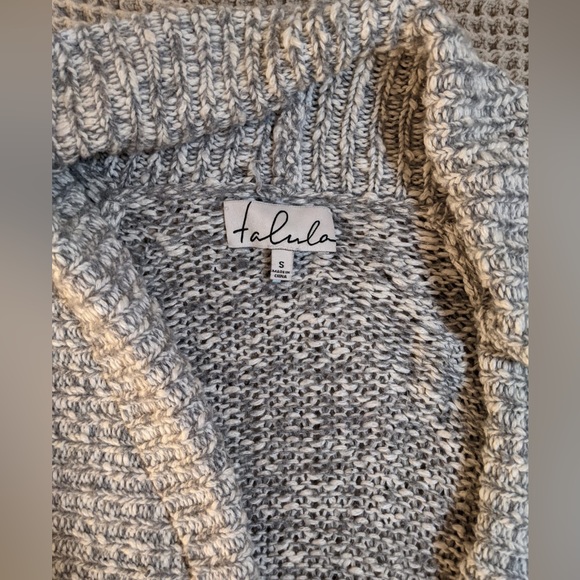 Knit Cardigan - Aritzia - Picture 4 of 4